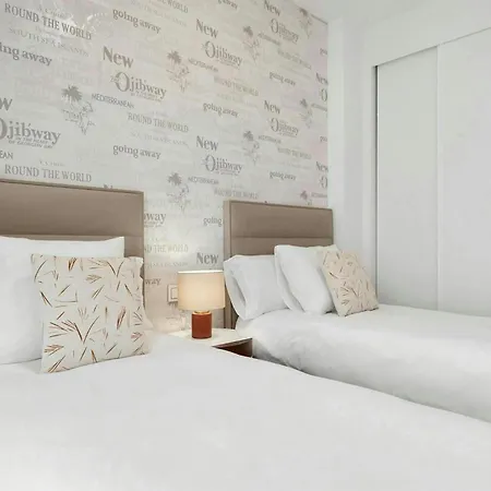 Eye Pool & Parking Free Apartment *